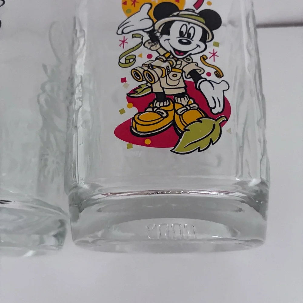 Set of 2 Vintage Disney Millenium 2000 Walt Disney World Commemorative Glasses